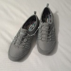 NWOT Skechers